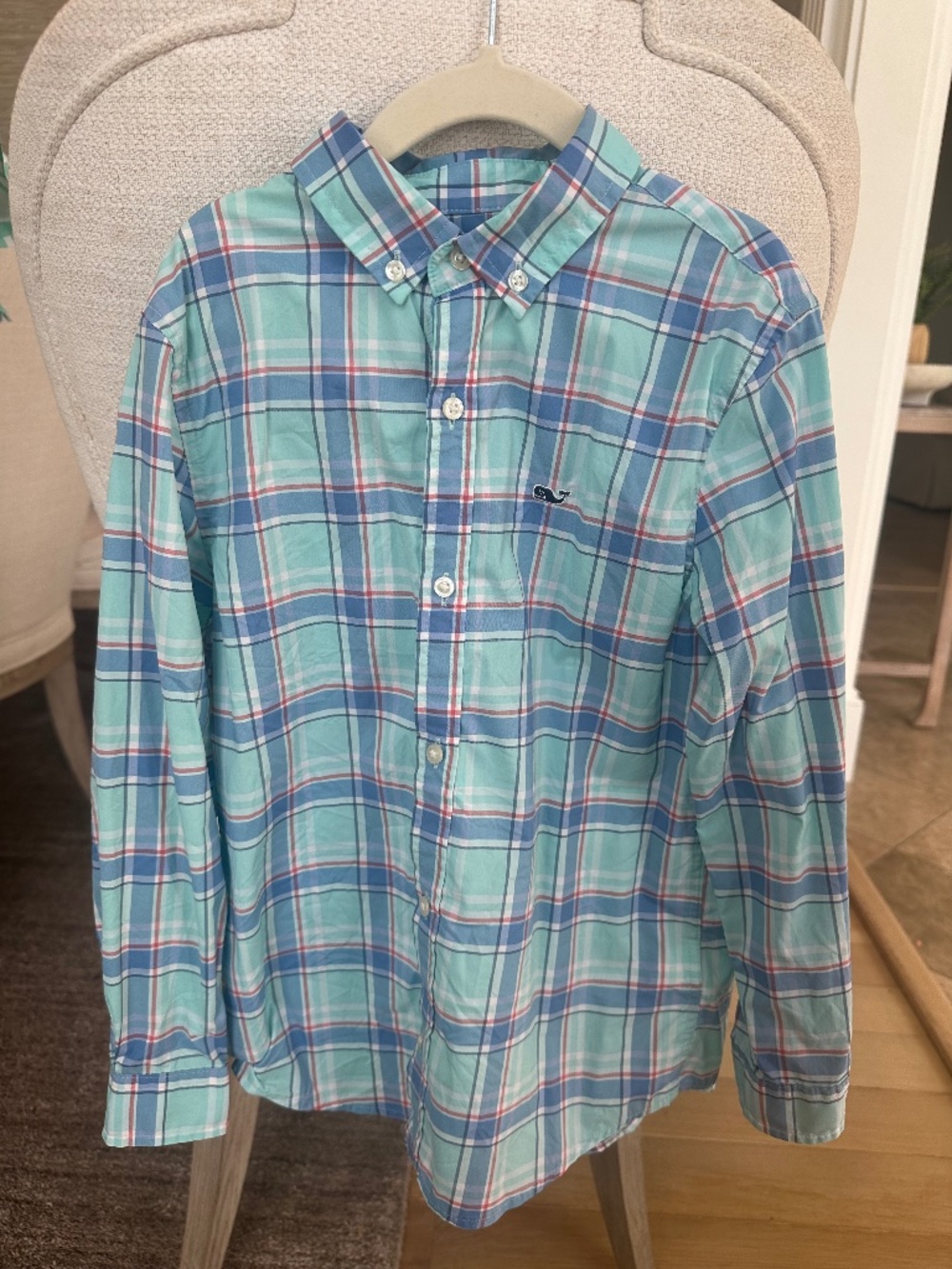 Vineyard Vines performance shirt size 7